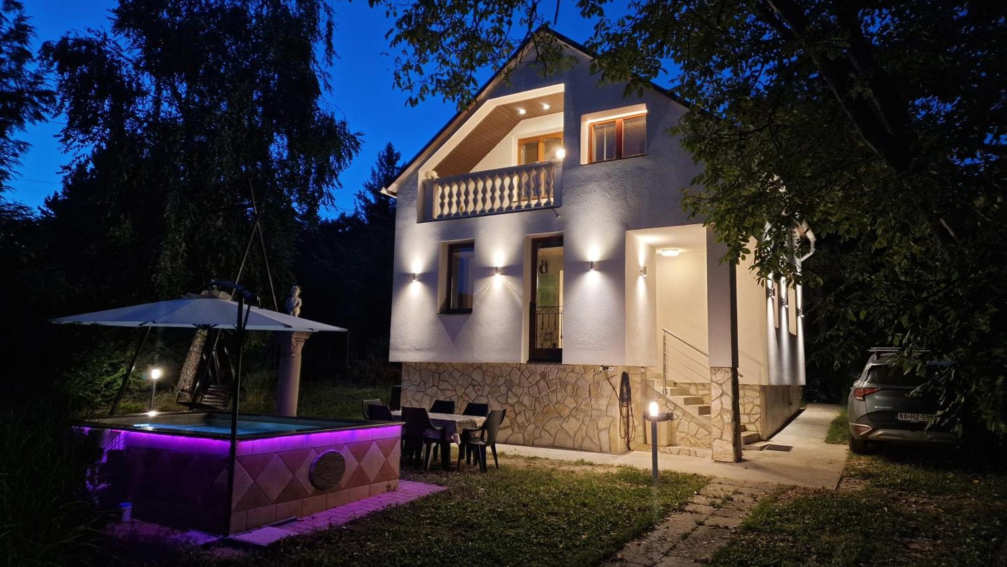 Pilis Hills View Deluxe House With Pool & Ac Near Bp Villa Pilisszentivan Eksteriør billede